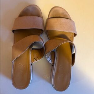 Women’s Franco Sarto light pink slides size 8